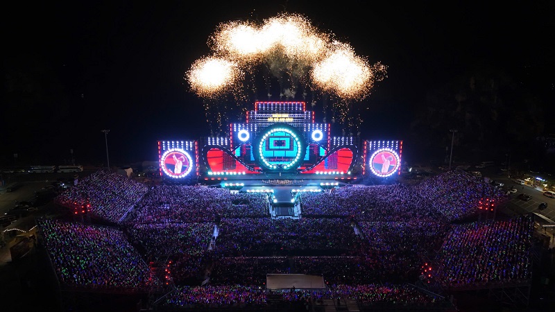 Chương trình “Hạ Long concert 2025” thu hút đông đảo du khách