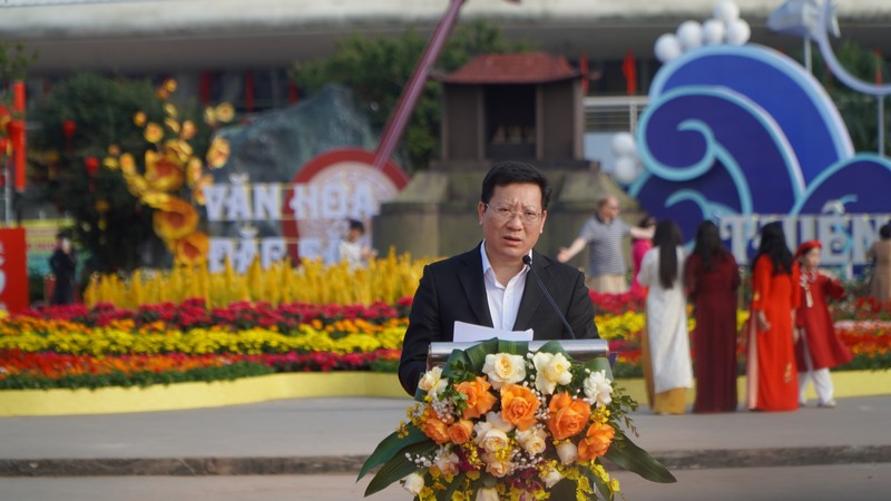 Ông ông Nguyễn Việt Dũng đang giữ chức vụ Giám đốc Sở Văn hóa, Thể thao và Du lịch tỉnh Quảng Ninh phát biểu tại buổi lễ. Ảnh Tiến Dũng