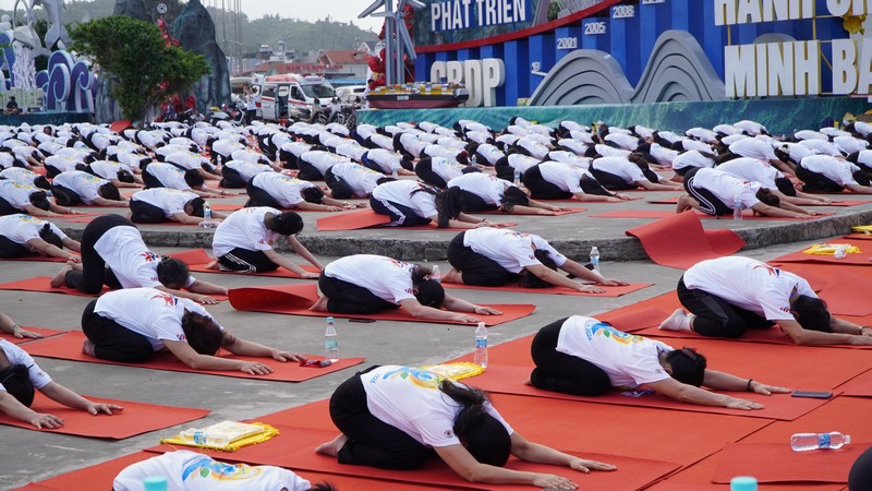 giúp người dân và du khách hiểu thêm về văn hóa Ấn Độ, đồng thời quảng bá hình ảnh Quảng Ninh. Ảnh Tiến Dũng