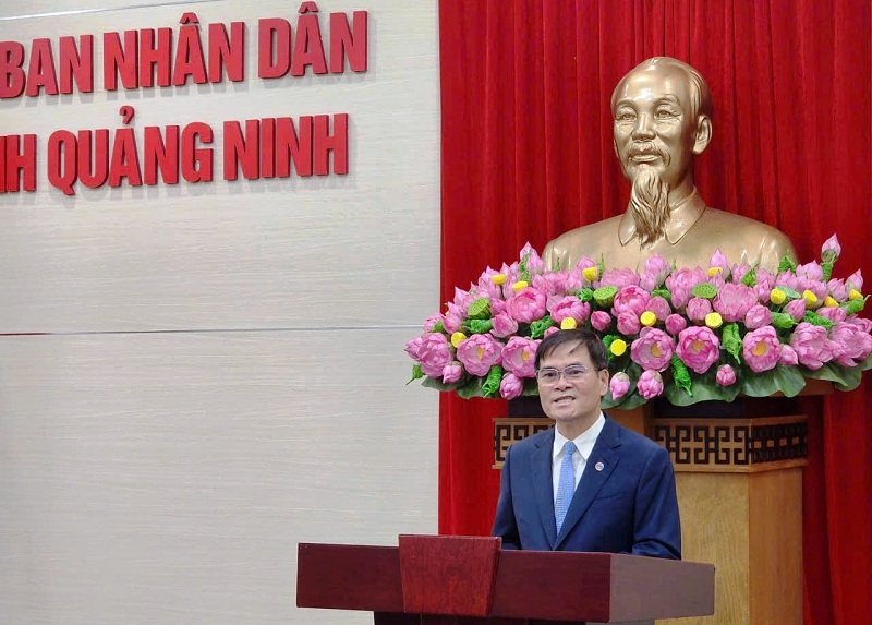B&ugrave;i Văn Khắng, Ph&oacute; B&iacute; thư Tỉnh ủy, Chủ tịch UBND tỉnh, ph&aacute;t biểu tại hội nghị.