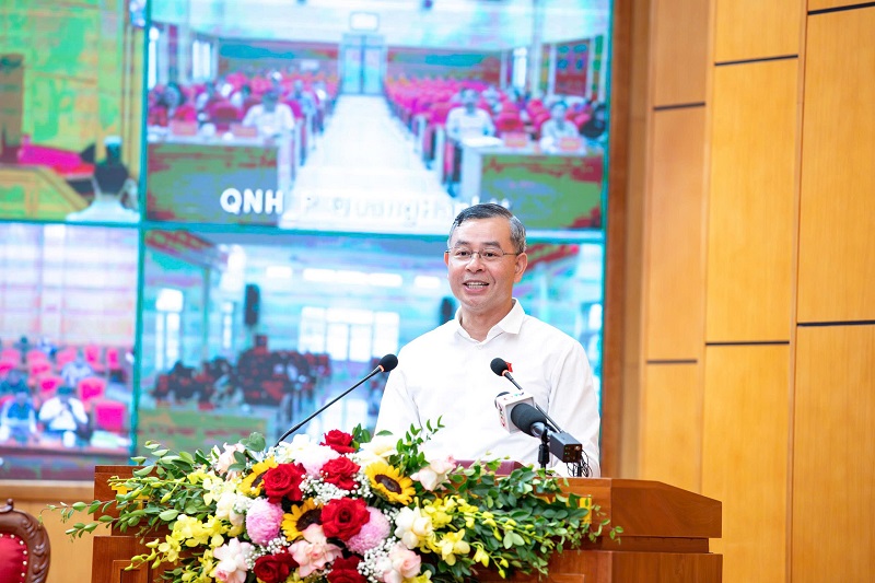 Đồng ch&iacute; Ng&ocirc; Văn Tuấn, Ủy vi&ecirc;n Trung ương Đảng, Bộ trưởng Bộ t&agrave;i ch&iacute;nh, ph&aacute;t biểu tại hội nghị tiếp x&uacute;c cử tri.. Ảnh Đức Thanh