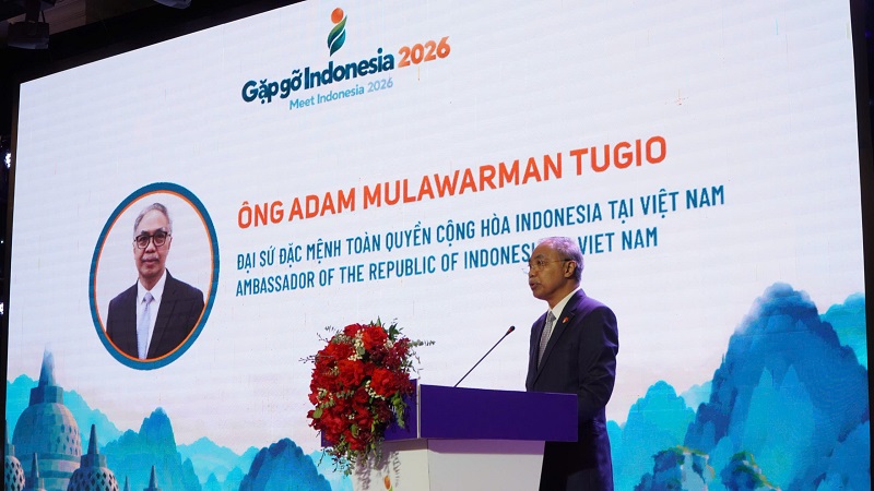 Đại sứ Indonesia tại Việt Nam Adam Mulawarman Tugio chia sẻ. Ảnh T.D