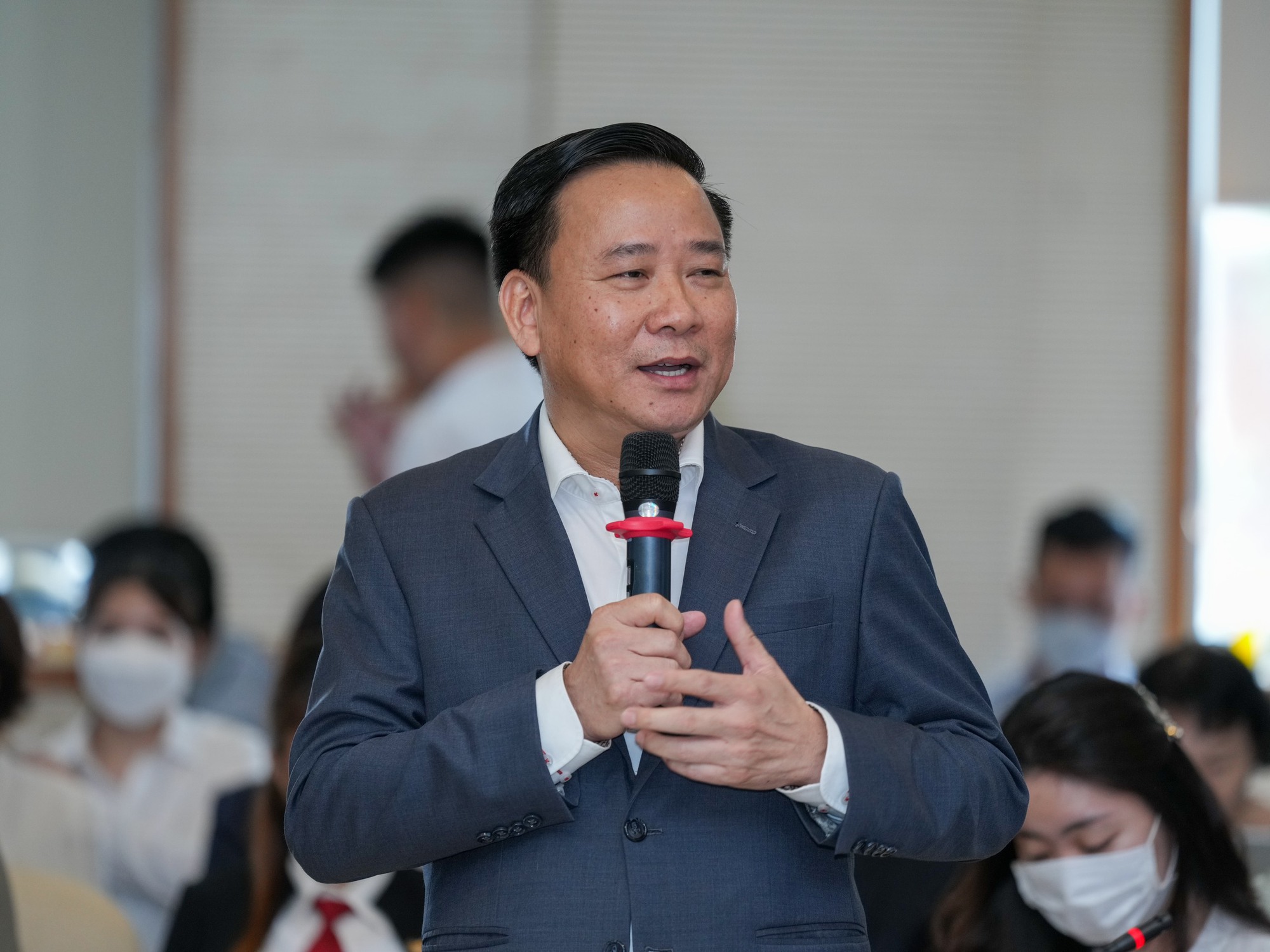 Phó tổng giám đốc Hưng Thịnh: Chúng tôi sẵn sàng giảm giá nhà để tạo thanh khoản