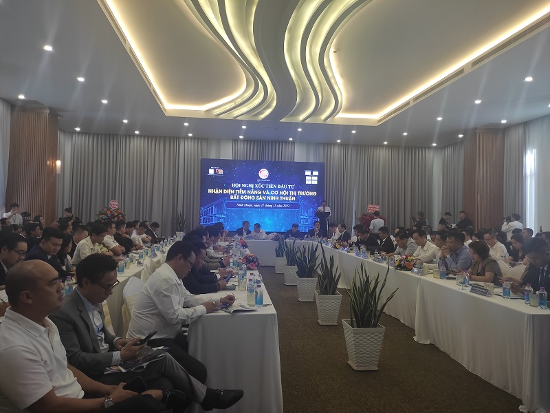 Quang cảnh Hội nghị xúc tiến đầu tư Nhận diện tiềm năng và cơ hội Thị trường Bất động sản Ninh Thuận. Ảnh: Nguyễn Toàn.