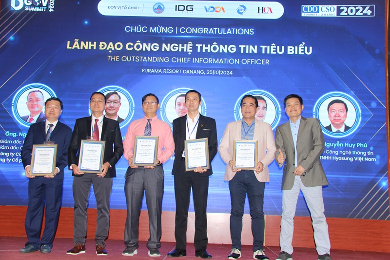 Vinh danh Lãnh đạo chuyển đổi số tiêu biểu 2024.