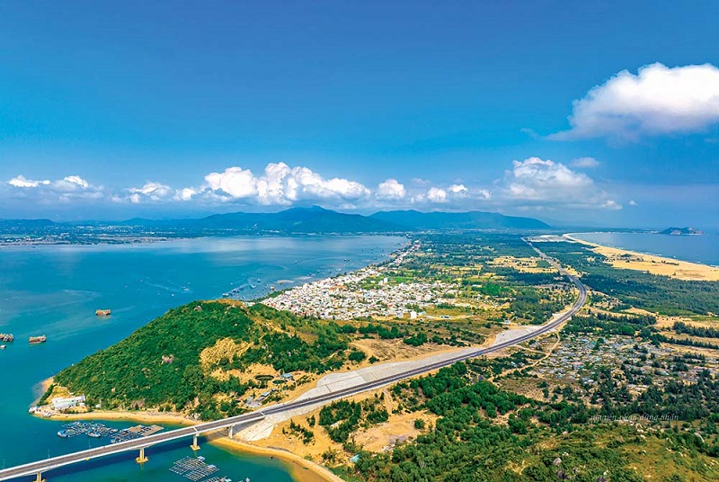 Khu vực được quy hoạch Không gian phát triển đô thị, nghỉ dưỡng, thương mại dịch vụ, du lịch và Bến Siêu du thuyền Đề Gi