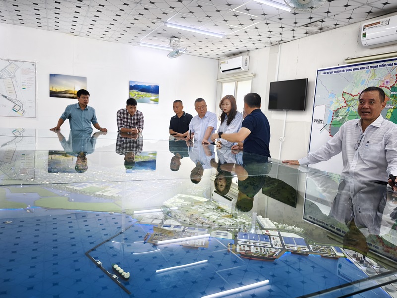 Đoàn công tác Power China khảo sát, tìm hiểu quy hoạch Dự án Khu công nghiệp Cà Ná.
