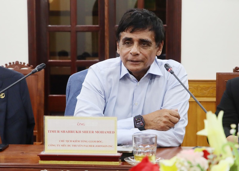 Tỷ phú Timur Shahrukh Sheer Mohamed thông tin về tiến độ thực hiện Dự án của doanh nghiệp. Ảnh: Thùy Trang.