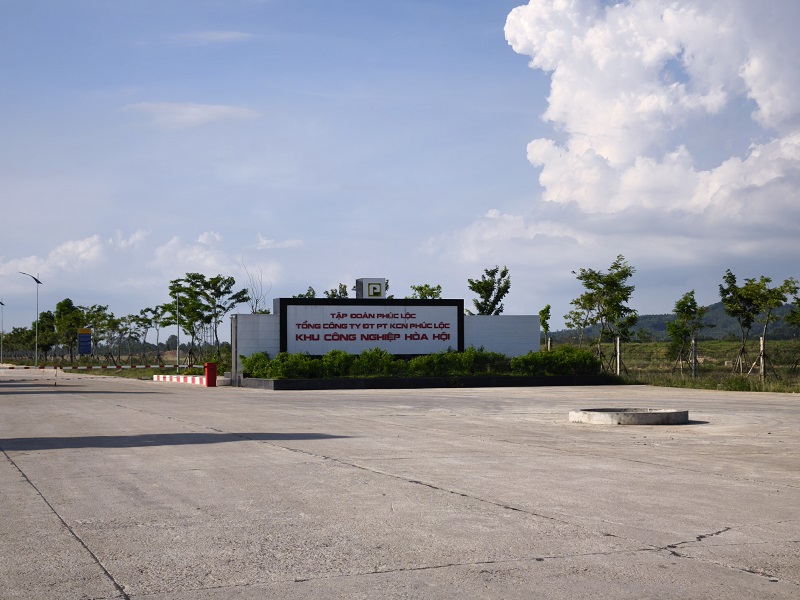 Khu công nghiệp Hòa Hội, xã Hòa Hội.