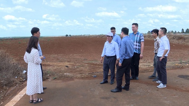 Khu công nghiệp Nam Pleiku tuy chưa hoàn thành nhưng thu hút nhiều nhà đầu tư quan tâm, đặt cọc vì vị trí giao thông thuận lợi.