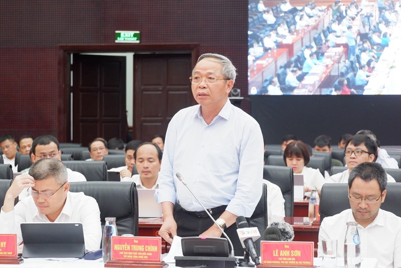 ông Nguyễn Trung Chính, Chủ tịch HĐQT, Chủ tịch điều hành Tập đoàn công nghệ CMC đang xúc tiến đầu tư một trạm cập bờ và trung tâm dữ liệu quy mô