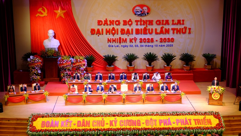 Quang cảnh Đại hội huy động mọi nguồn lực xây dựng Gia Lai trở thành tỉnh phát triển khá của cả nước”.