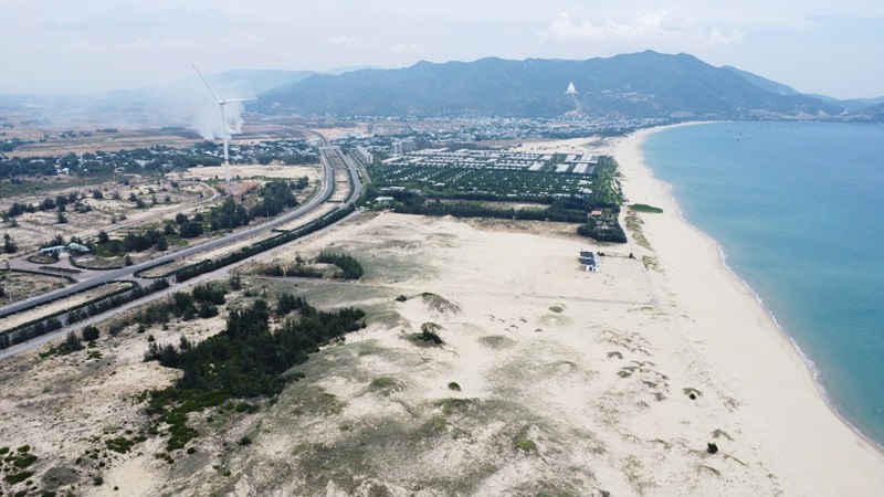 Dự án Điểm số 2 (2-2), Khu du lịch biển Nhơn Lý - Cát Tiến.