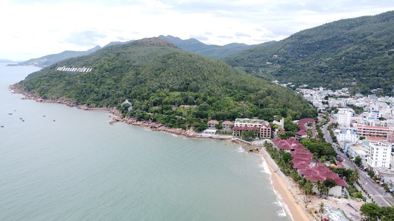 Ghềnh R&aacute;ng Ti&ecirc;n Sa một trong những điểm du lịch nổi tiếng của tỉnh Gia Lai.