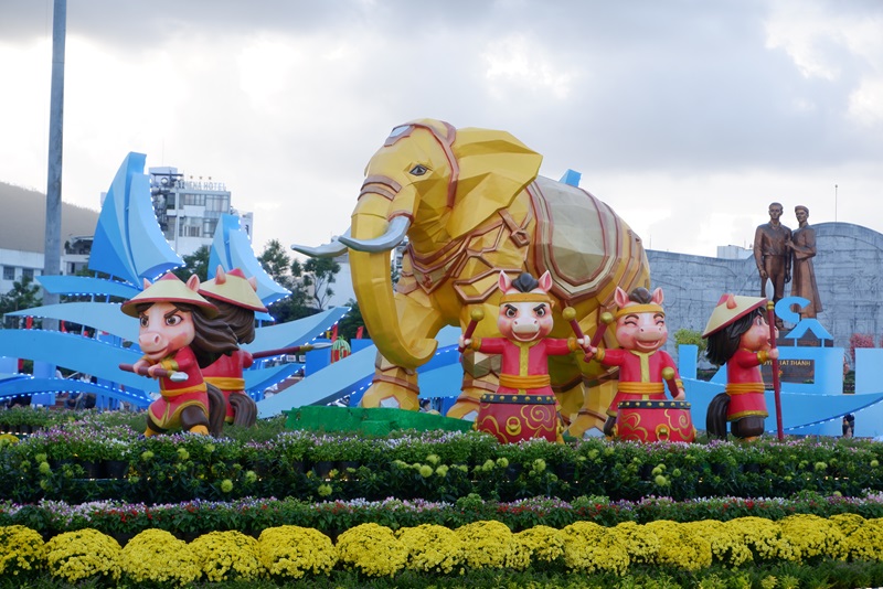 Linh vật c&aacute;ch điệu sinh động h&igrave;nh ảnh nghĩa qu&acirc;n T&acirc;y Sơn.