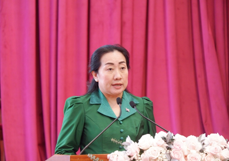 B&agrave; Touch Sopharath Đại sứ Đặc mệnh to&agrave;n quyền Vương quốc Campuchia tại Việt Nam ph&aacute;t biểu tại hội nghị.