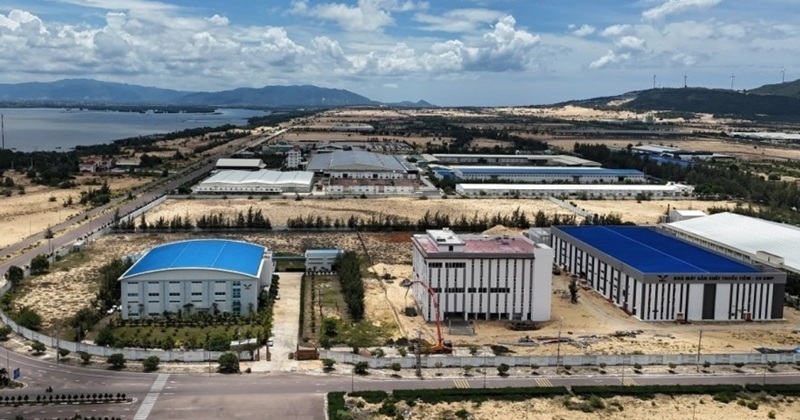 Bidiphar tiếp tục ch&agrave;o b&aacute;n cổ phiếu ra thị trường để huy động vốn cho 2 Dự &aacute;n nh&agrave; m&aacute;y dược. Nh&agrave; m&aacute;y sản xuất của Bidiphar tại Khu kinh tế Nhơn Hội. Nguồn: Bidiphar- VnExpress.