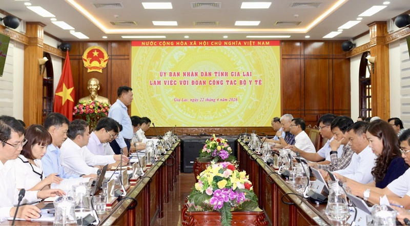 Một trong những nội dung quan trọng tại buổi l&agrave;m việc với Bộ y tế l&agrave;phương &aacute;n di dời Bệnh viện Phong - Da liễu Trung ương Quy H&ograve;a về địa điểm mới.