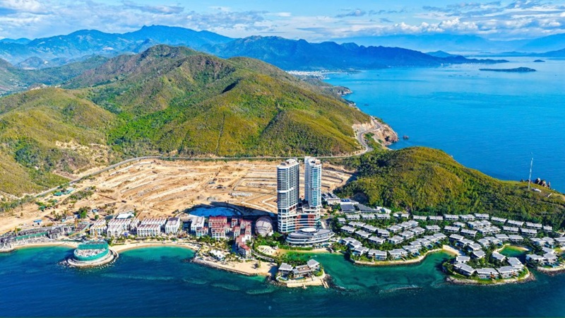  C&ocirc;ng ty cổ phần Vega City (thuộc Tập đo&agrave;n KDI Holding) hiện l&agrave; chủ đầu tư Dự &aacute;n Vega City Nha Trang, nổi tiếng với Nh&agrave; h&aacute;t đ&oacute;.
