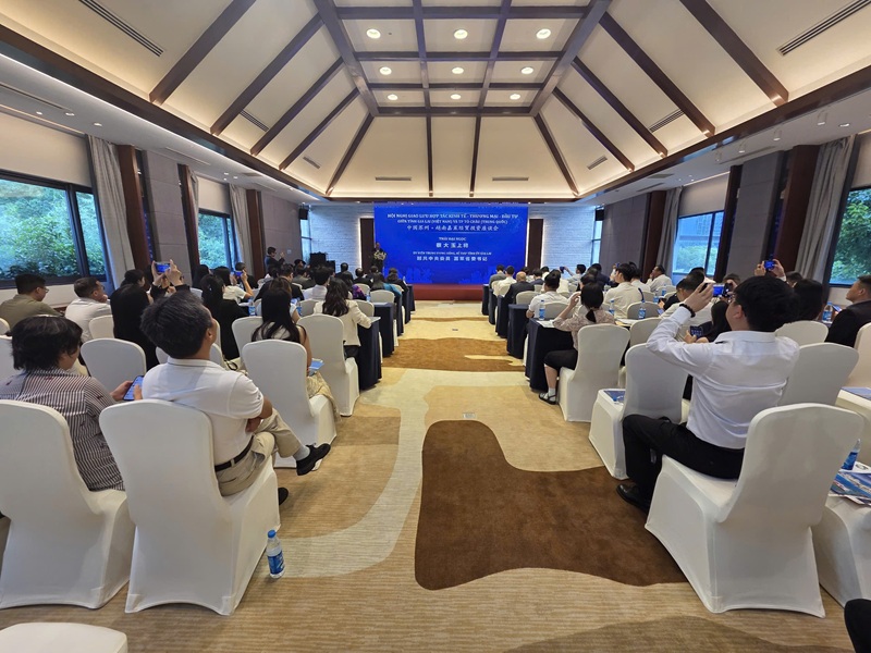 Hội Nghị giao lưu hợp tác kinh tế - thương mại - đầu tư giữa tỉnh Gia Lai và thành phố Tô Châu (Trung Quốc) thu hút đông đảo đông đảo doanh nghiệp, nhà đầu tư của hai địa phương