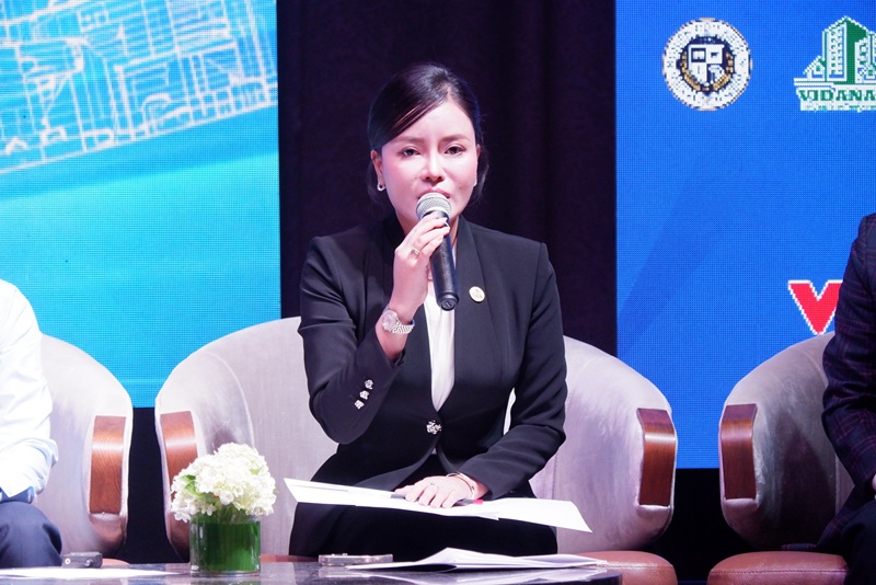 Bà B&ugrave;i T&ugrave;ng Vi, Chủ tịch VIDANANG đ&ecirc;̀ cao ứng dụng khoa học c&ocirc;ng ngh&ecirc;̣ đ&ocirc;́i với các doanh nghi&ecirc;̣p khởi nghi&ecirc;̣p.