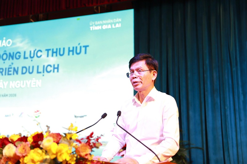 &Ocirc;ng L&ecirc; Anh Tuấn, Thứ trưởng Bộ X&acirc;y dựngBộ X&acirc;y dựng đang đồng h&agrave;nh c&ugrave;ng c&aacute;c địa phương x&acirc;y dựng ho&agrave;n thiện đường băng cất hạ c&aacute;nh, nh&agrave; ga c&aacute;c s&acirc;n bay, qua đ&oacute; tạo điểm đến tốt hơn.