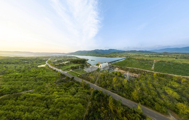 d&acirc;y 110kV Ayunpa - Đăk Sr&ocirc;ng 3B thuộc t&agrave;i sản của C&ocirc;ng ty cổ phần Thủy điện Ho&agrave;ng Anh T&ocirc; Na 