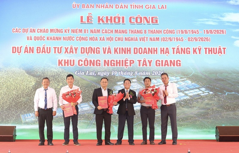 rao Hợp đồng nguy&ecirc;n tắc thu&ecirc; kết cấu hạ tầng kỹ thuật giữa C&ocirc;ng ty Cổ phần Đầu tư Hạ tầng C&ocirc;ng nghiệp B&igrave;nh Hưng với c&aacute;c Đối t&aacute;c cam kết đầu tư