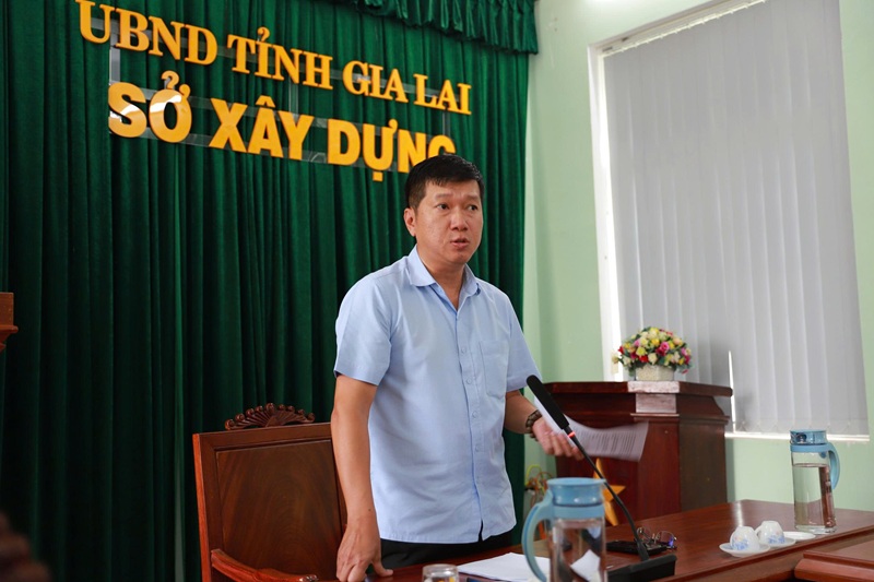 Gi&aacute;m đốc Sở X&acirc;y dựng tỉnh Gia Lai x&acirc;y dựng văn h&oacute;a giao th&ocirc;ng, tạo m&ocirc;i trường vận tải chuy&ecirc;n nghiệp, cạnh tranh l&agrave;nh mạnh, để mỗi t&agrave;i xế khi phục vụ du kh&aacute;ch đều g&oacute;p phần giữ g&igrave;n h&igrave;nh ảnh du lịch Gia Lai