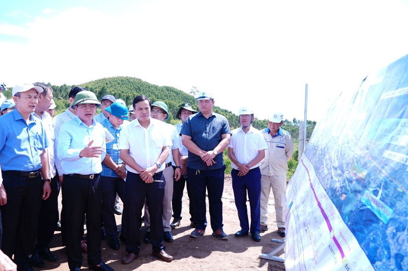Chủ tịch UBND tỉnh Phạm Anh Tuấn khẳng định tỉnh sẽ bảo đảm nguồn vốn cho Dự án với tinh thần khối lượng đủ điều kiện nghiệm thu đến đâu, tập trung giải ngân, thanh toán kịp thời đến đó,