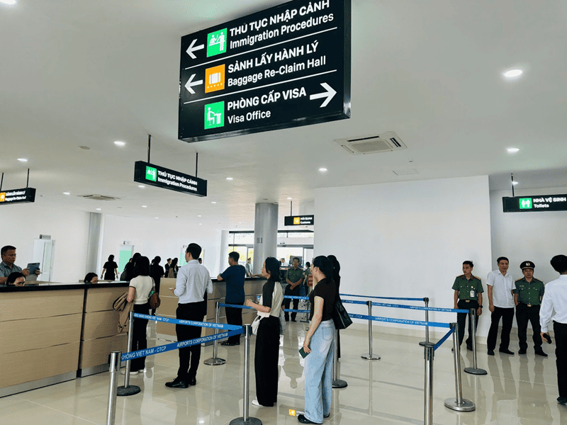 Cảng hàng không Phù Cát phối hợp cùng các cơ quan, đơn vị tổ chức diễn tập chuyến bay quốc tế giả định tại Nhà ga T2