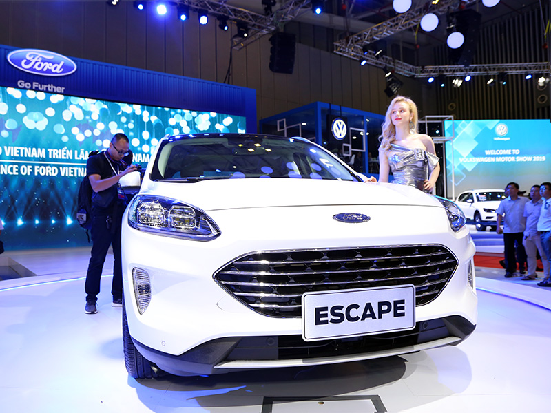  ¿Qué hay de nuevo en Vietnam Motor Show Ford Escape?