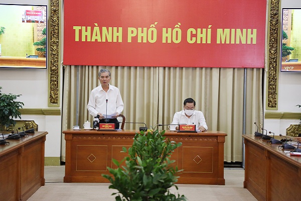 Ông Ngô Minh Châu, Phó Chủ tịch UBND TP.HCM thông tin tại buổi họp chiều ngày 12/8