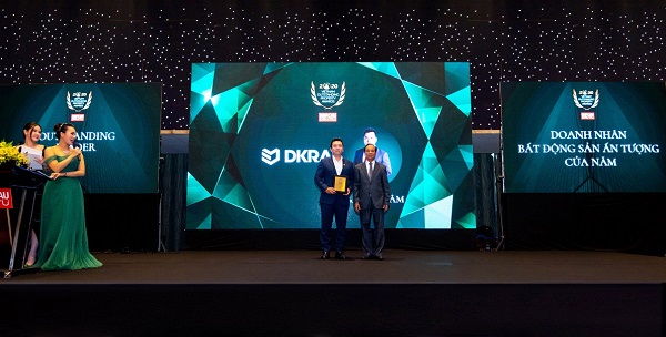 Với tầm nhìn chiến lược sâu rộng và những đóng góp tích cực cho thị trường bất động sản Việt Nam, ông Phạm Lâm - Sáng lập, CEO DKRA Vietnam được vinh danh ““doanh nhân bất động sản ấn tượng”