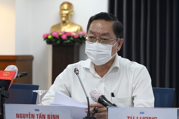 Ông Nguyễn Tấn Bỉnh, Giám đốc Sở Y tế TP.HCM khuyến cáo người dân không chủ quan, đặc biệt là các sự kiện sắp tới như Giáng sinh, Tết Dương lịch...