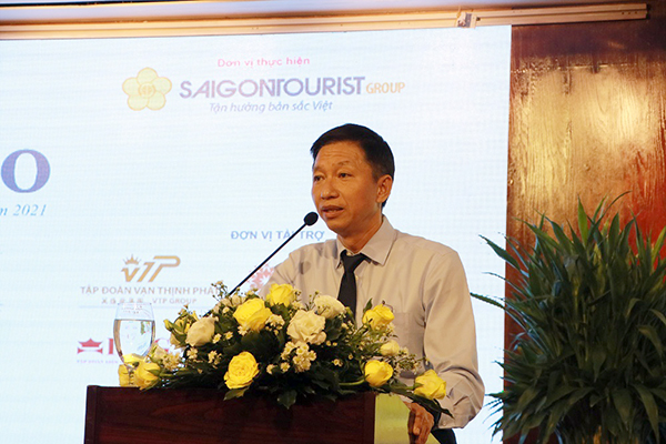 Ông Nguyễn Đông Hòa, Phó Tổng Giám đốc Tổng Công ty Du lịch Sài Gòn - Trách nhiệm hữu hạn Một thành viên (Saigontourist) chia sẻ thông tin về Đường hoa Nguyễn Huệ năm 2021