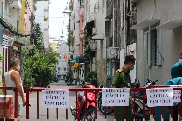 TP.HCM: Phát hiện ca tái dương tính Covid-19, dừng nhiều hoạt động kinh doanh