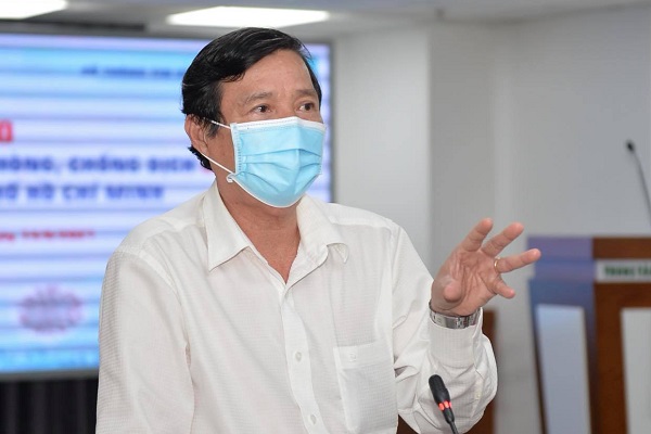 ông Nguyễn Hữu Hưng, Phó Giám đốc Sở Y tế TP.HCM chia sẻ tại buổi họp