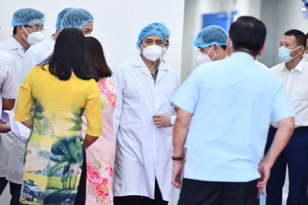 Thủ tướng Phạm Minh Chính dẫn đầu đoàn công tác của Chính phủ làm việc với Công ty cổ phần công nghệ sinh học dược Nanogen