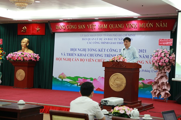 Ông Lê Hòa Bình, Phó chủ tịch thường trực UBND TP.HCM phát biểu tại Hội nghị