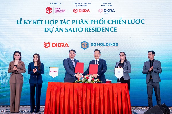 Đại diện DKRA Vietnam và SG Holdings ký kết hợp tác chiến lược phân phối Dự án Salto Residence.