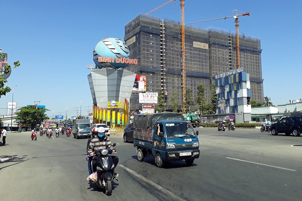 UBND tỉnh Bình Dương đã thống nhất phương án phân luồng giao thông theo giờ, theo tuyến đối với một số tuyến đường trên địa bàn tỉnh (Ảnh minh họa)