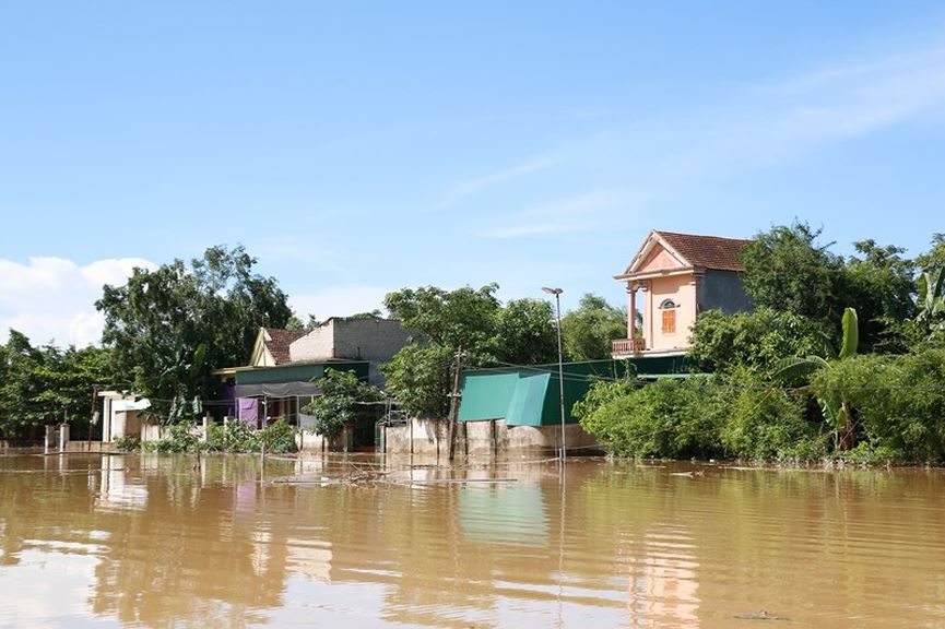 UBND tỉnh Nghệ An đã lập ra tổ kiểm tra về việc điều tiết xả lũ của các nhà máy thủy điện trên địa bàn trước việc dư luận địa phương phản ứng gay gắt về nguyên nhân gây ngập lũ trên diện rộng