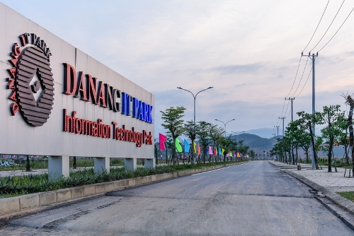 Dự án Danang IT Park là một trong những Dự án về tổ hợp công nghệ thông tin lớn nhất vIệt Nam do Tập đoàn TRung Nam đầu tư vào Đà Nẵng