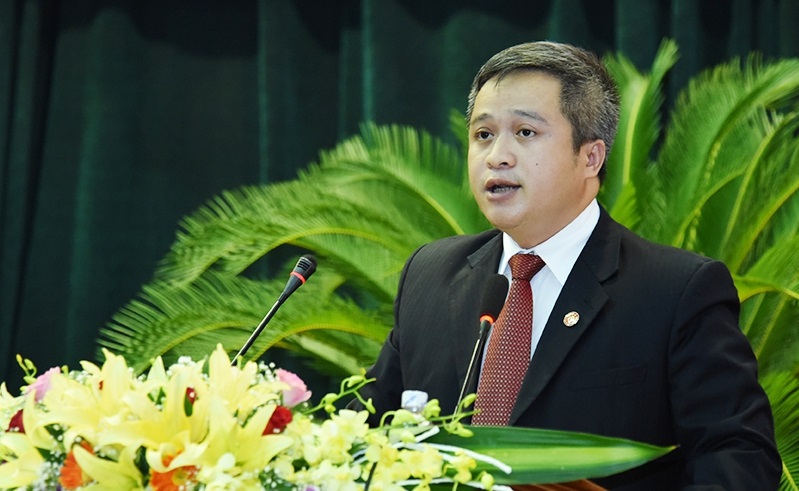 Tân Chủ tịch UBND tỉnh Hà Tĩnh với tỉ lệ 100% phiếu bầu