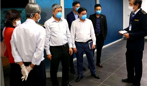 Lãnh đạo Bộ y tế kiểm tra các địa điểm có nguy cơ dễ nhiễm dich tại Đà Nẵng và chỉ đạo biện pháp phòng, chống virus Corona tại Đà Nẵng