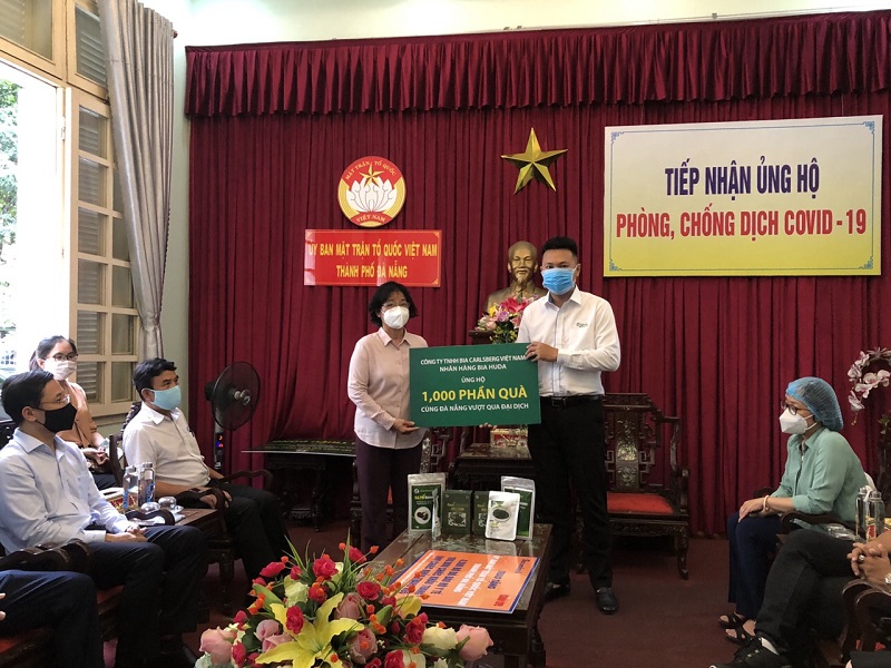 Carlsberg Việt Nam trao tặng 1.000 phần quà cho Uỷ Ban Mặt Trận Tổ Quốc Việt Nam thành phố Đà Nẵng