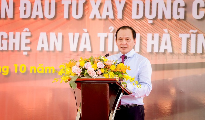 Thứ trưởng Bộ GTVT Nguyễn Nhật phát lệnh hợp long cầu Cửa Hội bắc qua sông Lam nối 2 tỉnh Nghệ An và Hà Tĩnh
