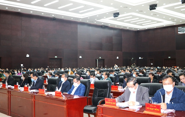 Thành ủy Đà Nẵng vừa tổ chức Hội nghị quán triệt và triển khai thực hiện các nội dung Nghị quyết Đại hội Đảng bộ thành phố lần thứ XXII cho cán bộ chủ chốt các cấp. 