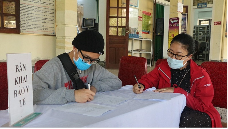 Chủ tịch UBND tỉnh Nghệ An yêu cầu các công dân trở về từ các địa bàn có dịch, trong đó có tỉnh Hà Tĩnh khi về Nghệ An (và ngược lại) phải thực hiện nghiêm túc việc khai báo y tế theo đúng quy định.